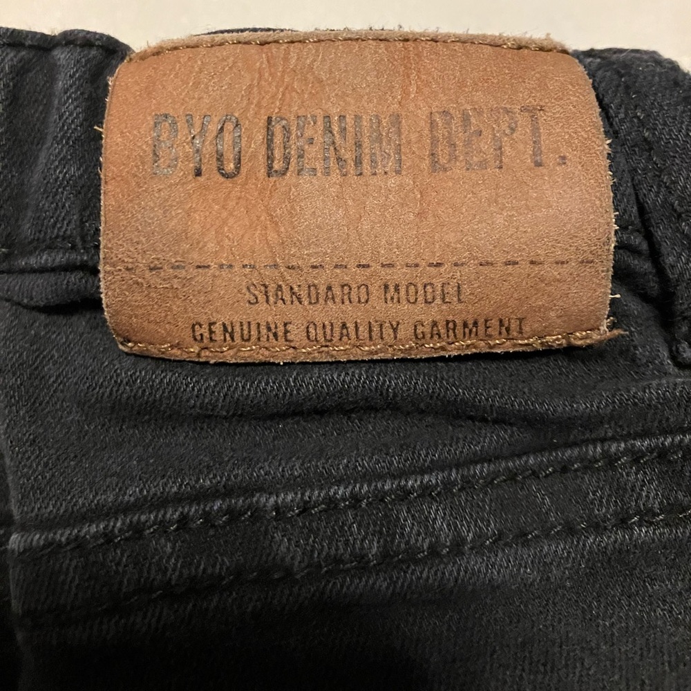 Zara Black Straight-Leg Pants - Picture 3 of 4